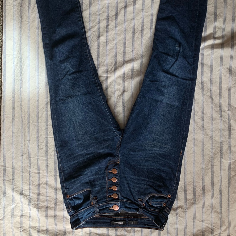 high waisted jeans with cute coppery buttons (: